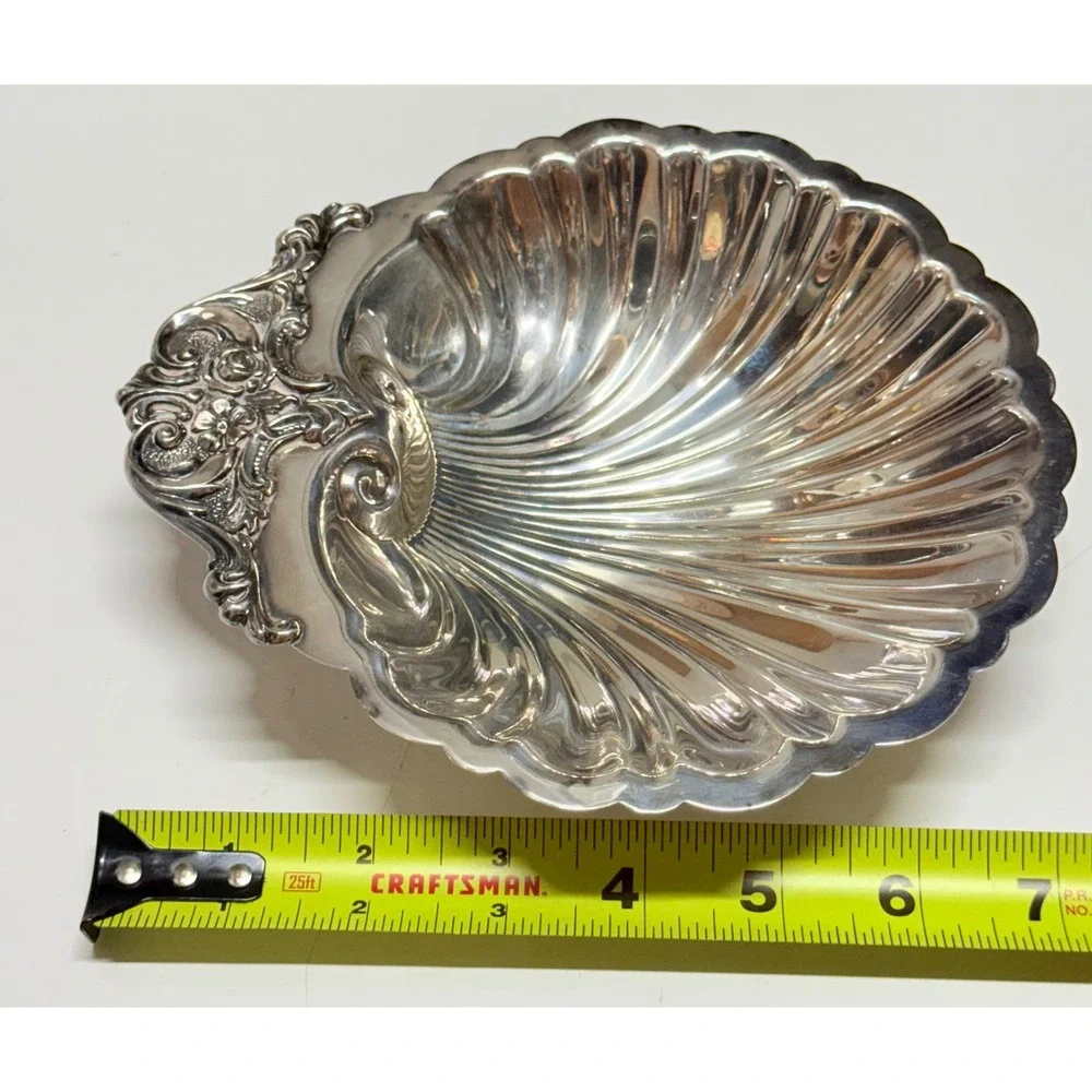 Wallace 471 Silverplate Shell Dish Ornate Floral Handle Footed Candy Bowl 6
